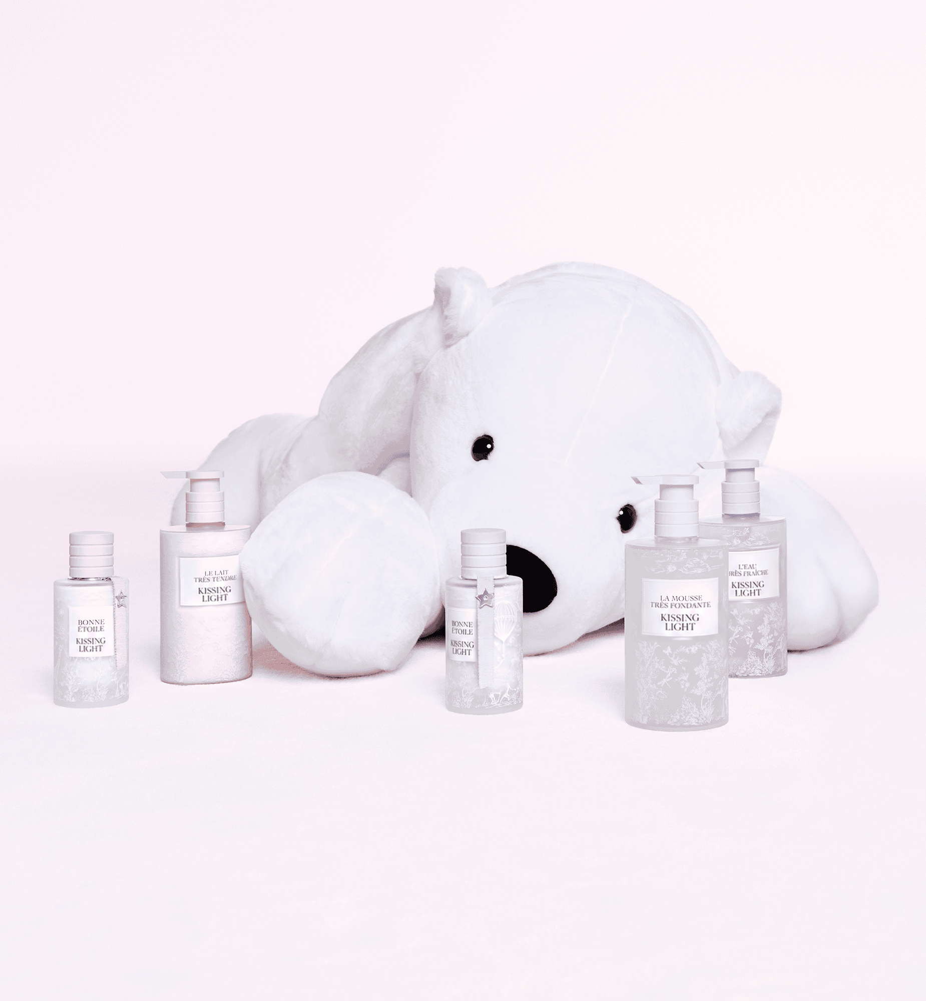 Kissing Light baby-care collection in pastel presentation